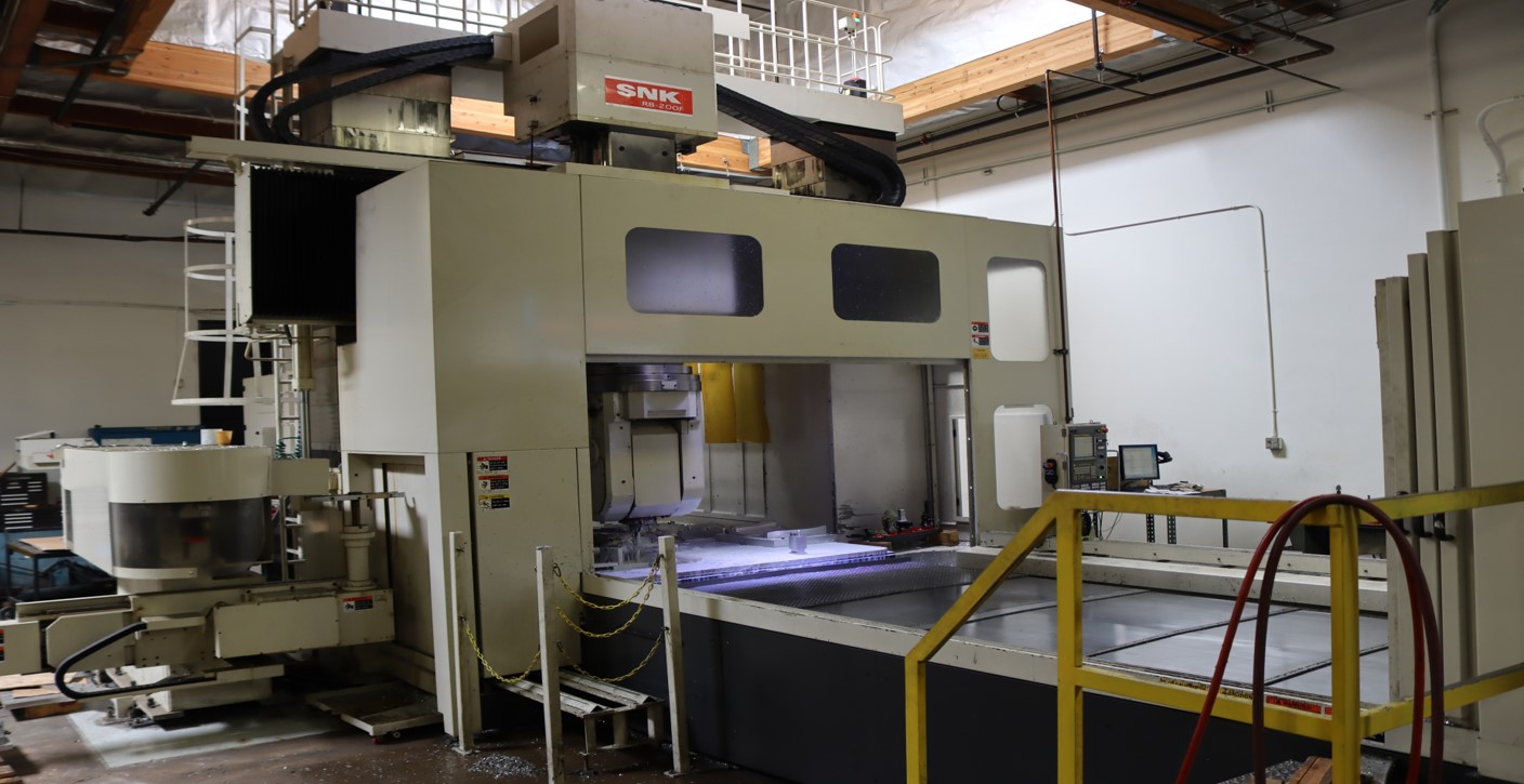 Large Part Capability‐(3) SNK RB 200F 5 Axis Vertical 95 deg B axis, 360 deg C‐Axis. 167” X 114” x 23” w/33” W Axis Avionics Rack